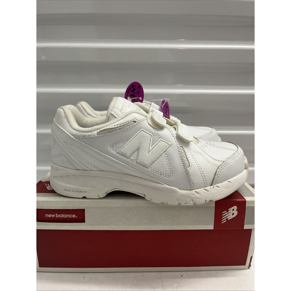 New Balance White  Big Kid 624 Hook and Loop Uniform Sneakers Shoes SZ 3 X Wide